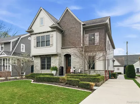 556 Ridgedale Ave, Birmingham, MI 48009