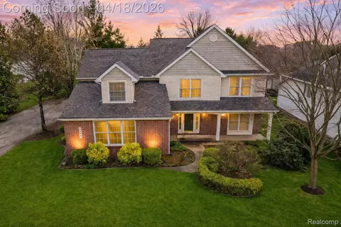 3249 Mackenzie Ct, Genoa, MI 48843