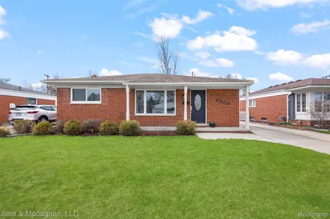 3903 Mark Orr Rd, Royal Oak, MI 48073