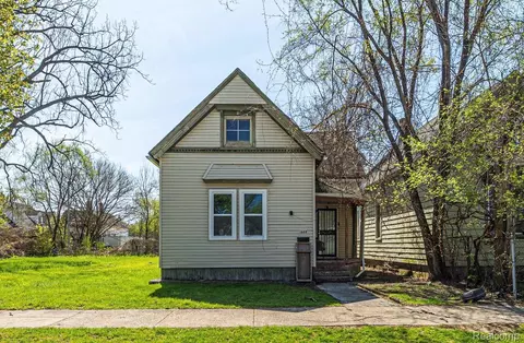 3684 Hunt St, Detroit, MI 48207