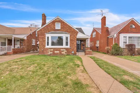 8285 Cheyenne St, Detroit, MI 48228