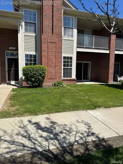 15269 Yale Dr #238, Clinton Township, MI 48038