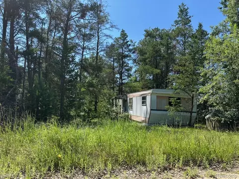 1022 Pine Rdg, Mentor, MI 48647