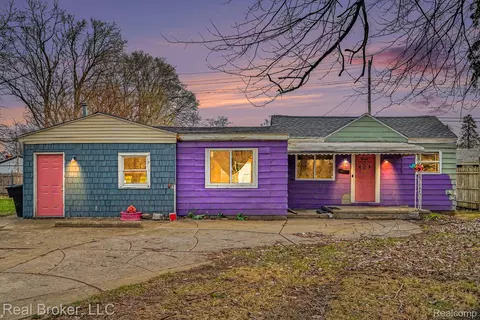 3952 Bluehill St, Detroit, MI 48224