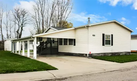 8138 Conover Dr, Augusta, MI 48191