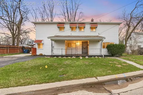 32260 Oscoda Ct, Westland, MI 48186