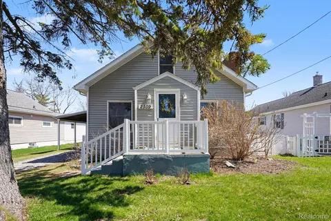 2509 S Sheridan Rd, Clayton, MI 48449