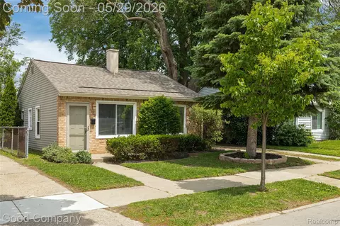 1605 E Hazelhurst St, Ferndale, MI 48220