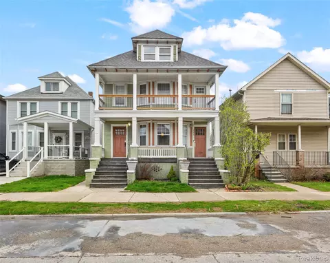 2257 Hewitt St, Hamtramck, MI 48212