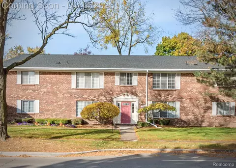 575 E Lincoln St, Birmingham, MI 48009