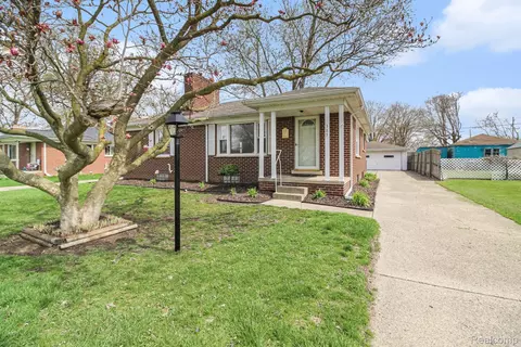 385 Devonshire St, Ypsilanti, MI 48198