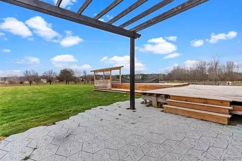 Exterior - 7200 E Potter Rd, Davison, MI 48423 photo 8 of 15