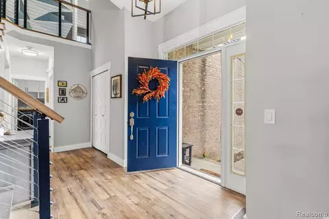 Entry Way - 7200 E Potter Rd, Davison, MI 48423 photo 1 of 7