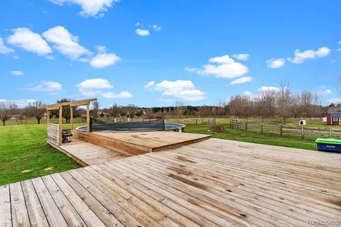 Exterior - 7200 E Potter Rd, Davison, MI 48423 photo 9 of 15