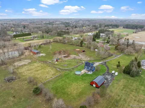 View/Area - 7200 E Potter Rd, Davison, MI 48423 photo 5 of 12