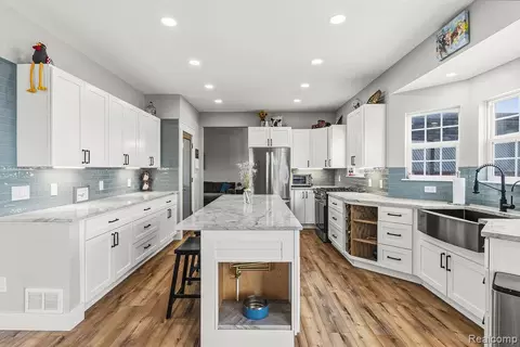 Kitchen - 7200 E Potter Rd, Davison, MI 48423 photo 1 of 6