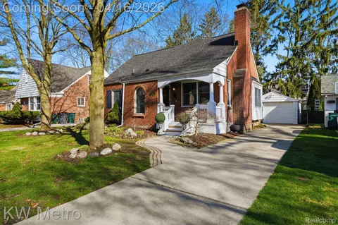 1936 Dorothea Rd, Berkley, MI 48072