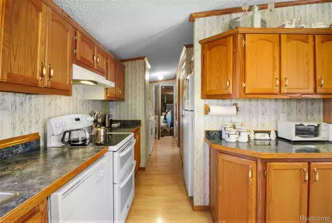 Kitchen - 13617 Orchard View St, Ash, MI 48117 photo 3 of 4