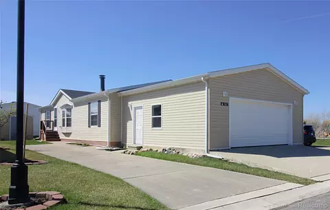 13617 Orchard View St, Ash, MI 48117
