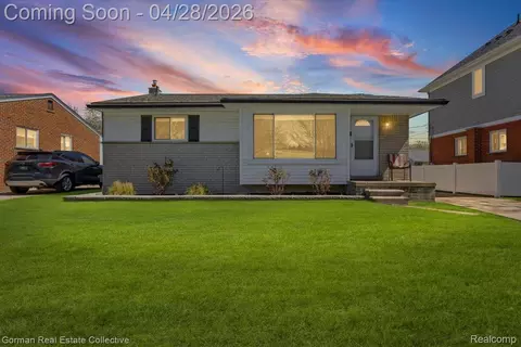 1232 N Stephen Ave, Clawson, MI 48017