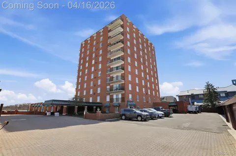 3301 Biddle Ave #4C, Wyandotte, MI 48192