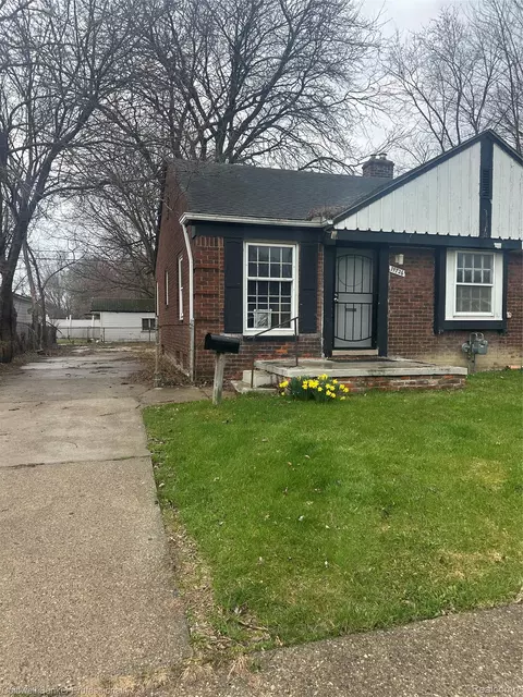 19726 Moross Rd, Detroit, MI 48224