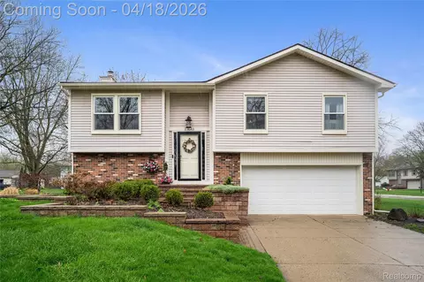 23643 Nilan Dr, Novi, MI 48375