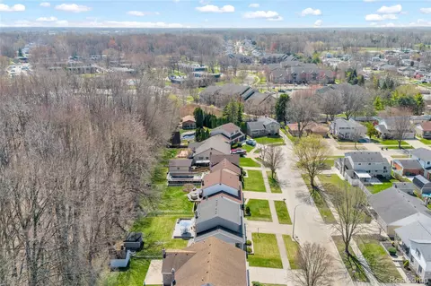 View/Area - 9447 Continental Dr, Taylor, MI 48180 photo 4 of 5