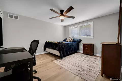 Bedroom - 9447 Continental Dr, Taylor, MI 48180 photo 1 of 4
