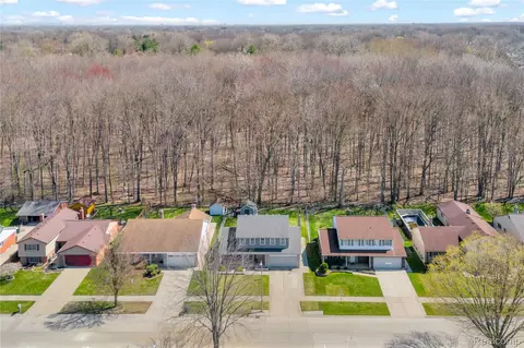View/Area - 9447 Continental Dr, Taylor, MI 48180 photo 1 of 5