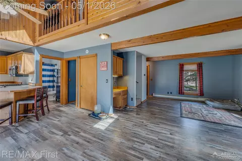 Entry Way - 2063 Victoria Ct, Hill, MI 48635 photo 1 of 4