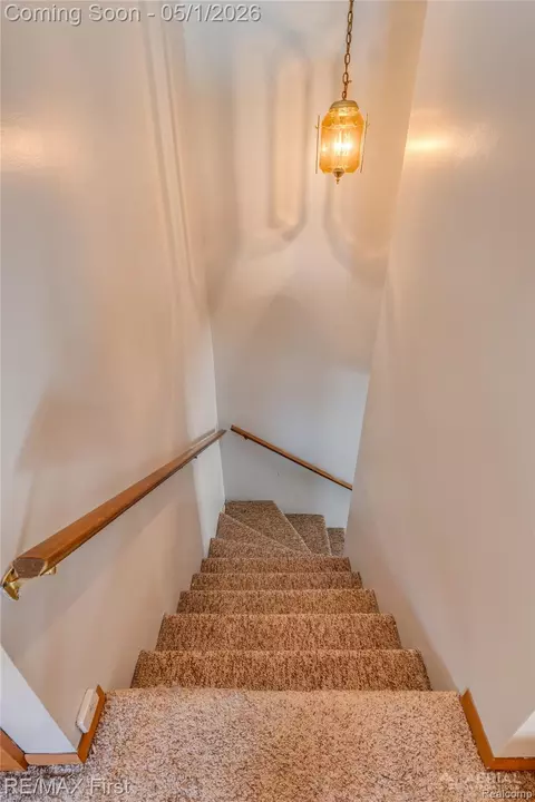 Entry Way - 2063 Victoria Ct, Hill, MI 48635 photo 4 of 4