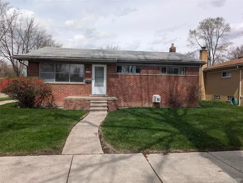 318 Royal Park Ln, Madison Heights, MI 48071