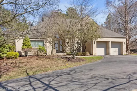 1603 Franklin Hills Dr #1, Bloomfield Hills, MI 48302