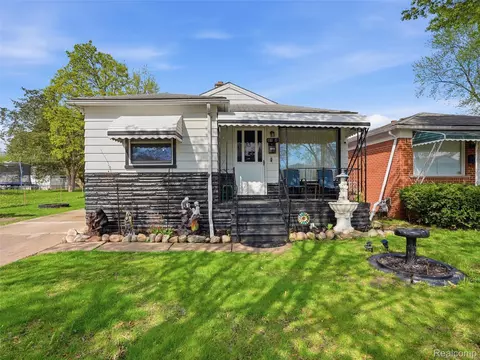 2112 Reo Ave, Lincoln Park, MI 48146