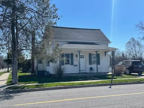 105 S Court St, Lapeer, MI 48446