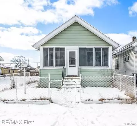 15751 Fairfield St, Detroit, MI 48238