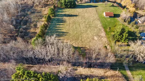 E Hunters Creek Rd, Metamora, MI 48455