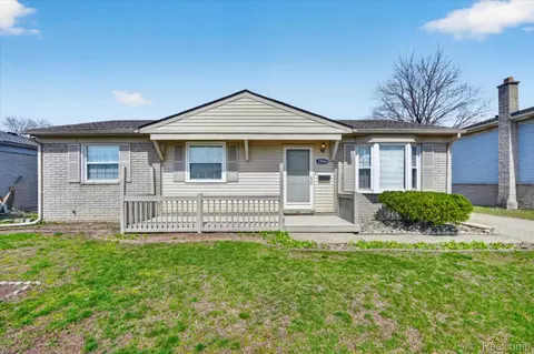 38662 Summers St, Livonia, MI 48154