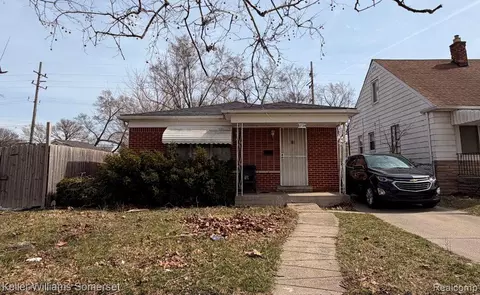 6324 Rosemont Ave, Detroit, MI 48228