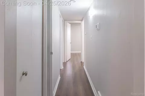 Entry Way - 9263 Sylvia St, Taylor, MI 48180 photo 1 of 1
