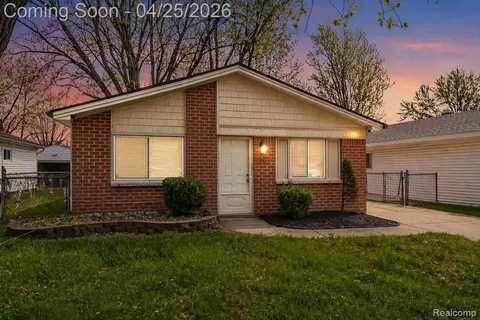 9263 Sylvia St, Taylor, MI 48180