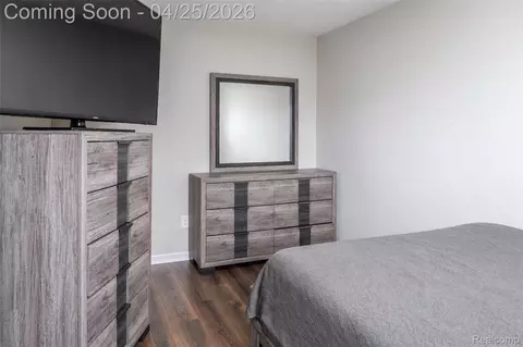 Bedroom - 9263 Sylvia St, Taylor, MI 48180 photo 1 of 6