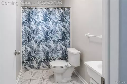 Bath - 9263 Sylvia St, Taylor, MI 48180 photo 2 of 2