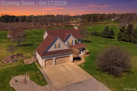 72689 Dequindre Rd, Addison, MI 48367