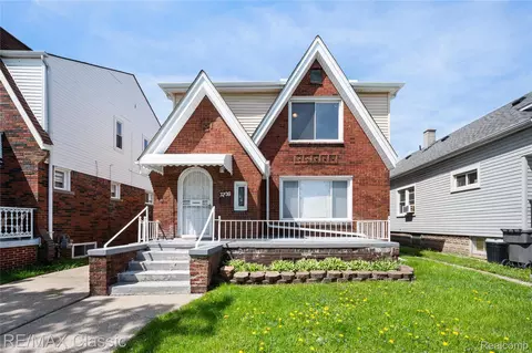 7239 Barrie St, Dearborn, MI 48126