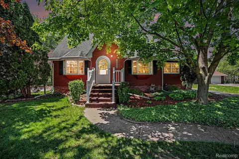 4345 N Michigan Ave, Saginaw, MI 48604