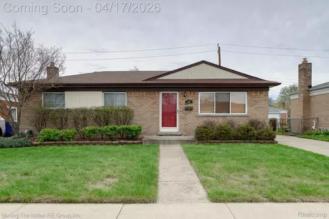 34227 Rosslyn St, Westland, MI 48185