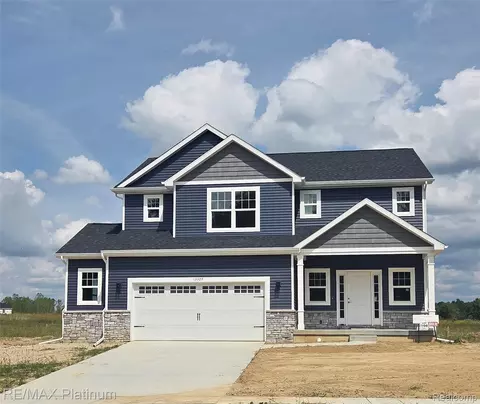 13329 Westwinds Dr, Fenton, MI 48451