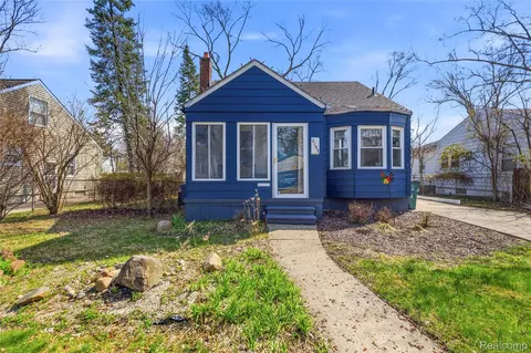 2193 Cambridge Rd, Berkley, MI 48072